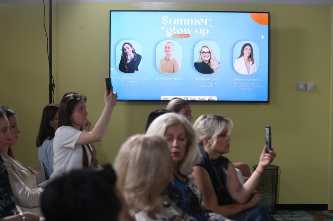 Mama Shelter panel