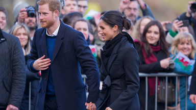 Z "pozłacanej klatki" do "celebryckiego dołka". Eksperci: to nie był rok Harry'ego i Meghan