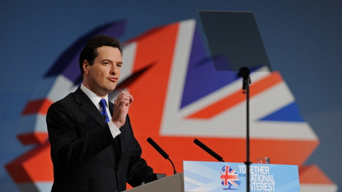 Brytyjski minister finansów George Osborne zapoznał parlament z największym od wojny pakietem cięć wydatków rządowych - na sumę 83 mld funtów szterlingów w ciągu czterech lat. Nazwał te cięcia "trudną drogą ku lepszej przyszłości".