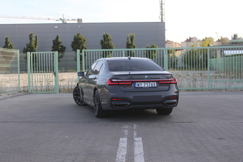 BMW 745Le xDrive