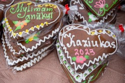 Kaziuki Wileńskie 2024. Słynny Jarmark Kaziukowy przyciąga tysiące turystów [FOTO]