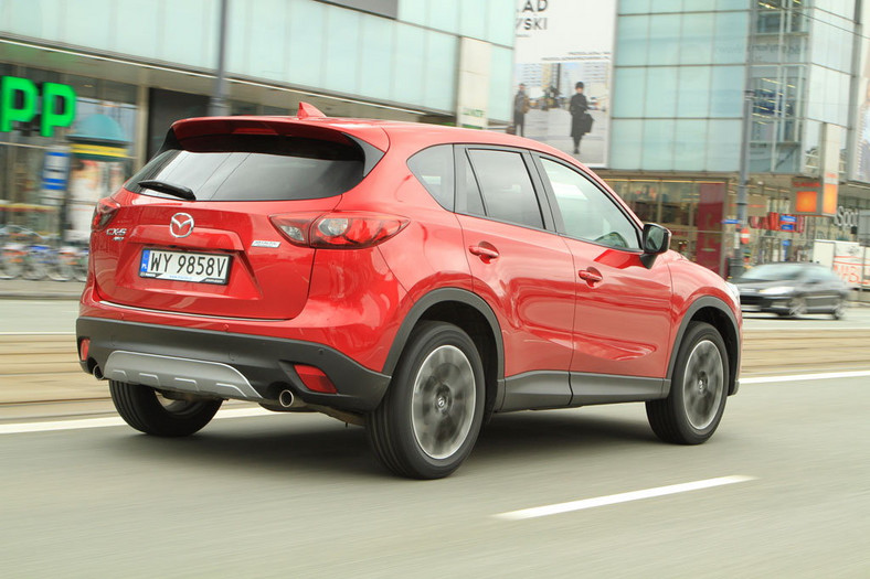 Szybki SUV z dużym silnikiem - Mazda CX-5 2.5 Skyactiv-G 4x4