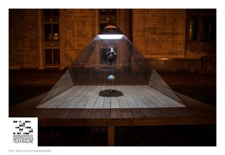 „Obiekt” wylądował: Światowy Rok Szekspira na Placu Defilad