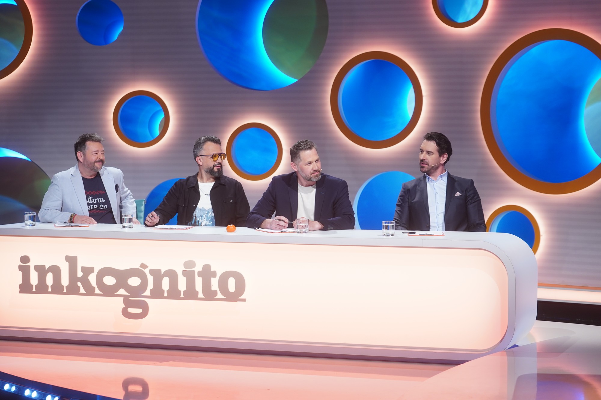 Šou Inkognito - Michal Hudák, Marián Čekovský, Ján Lašák, Boris Valábik.