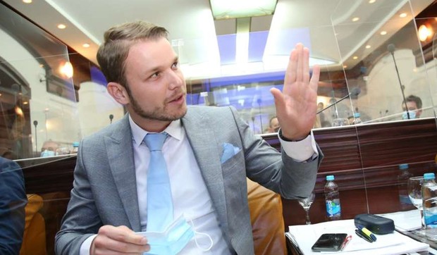 Draško Stanivuković - gradska-skupstina-banjaluka-7-