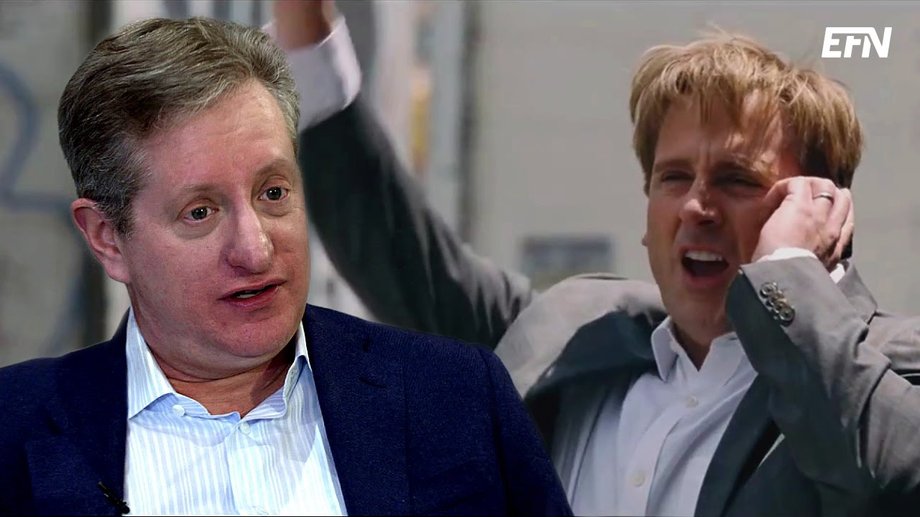 Po lewej Steven Eisman, który przewidział kryzys, po prawej jego filmowe wcielenie z "The Big Short"