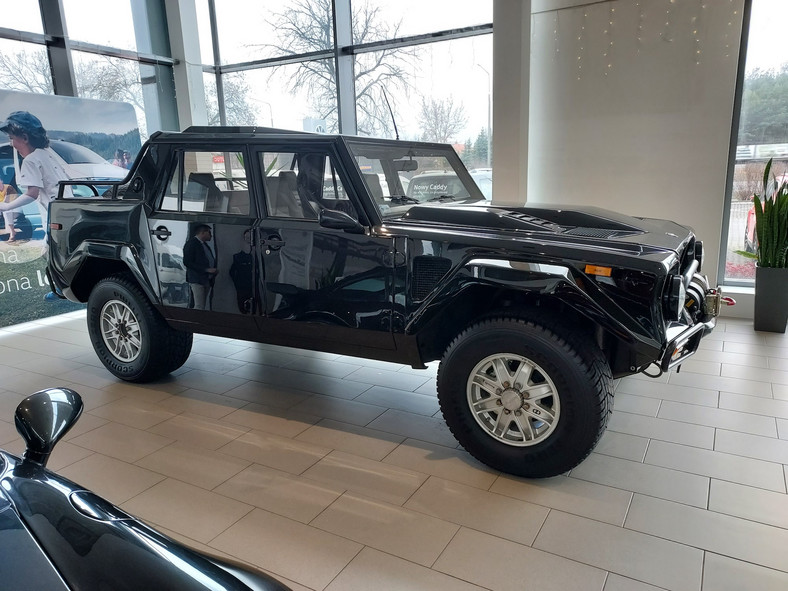 Lamborghini LM 002 (1992 r.)