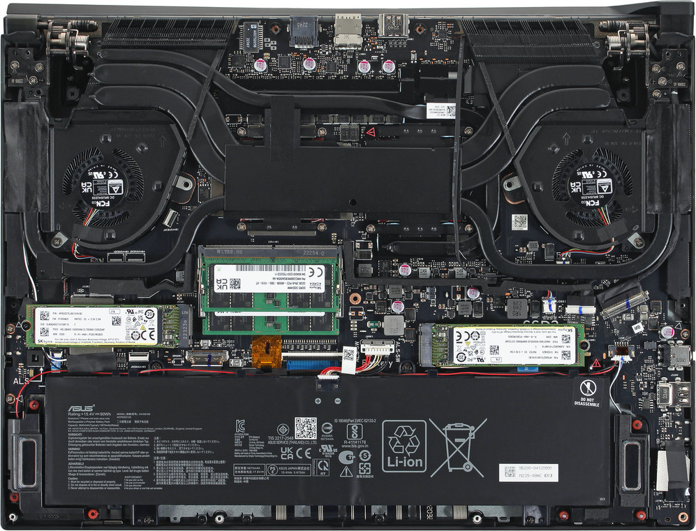 Asus ROG Zephyrus Duo 16 (GX650PY) – wnętrze laptopa
