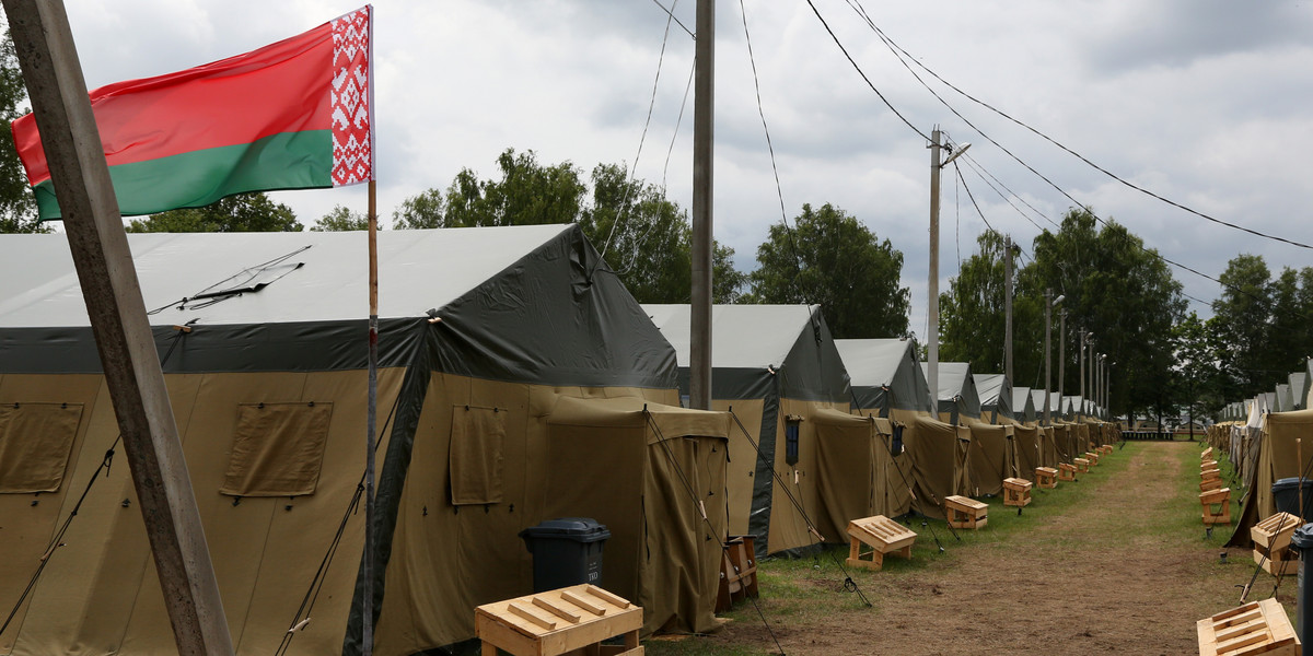 Obóz białoruskich żołnierzy w Osipowiczach, w którym zamieszkać ma nawet 5 tys. wagnerowców.