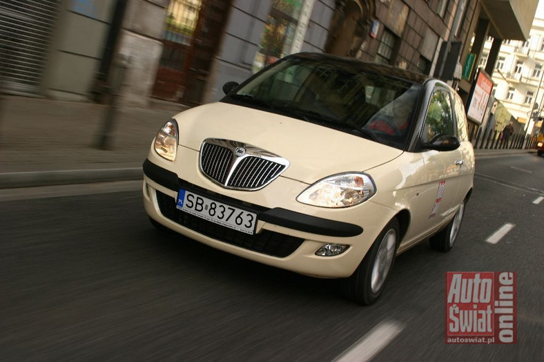 Lancia Ypsilon