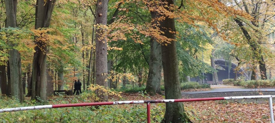 Policja patroluje teren Drawska Pomorskiego w ramach pieszych patroli