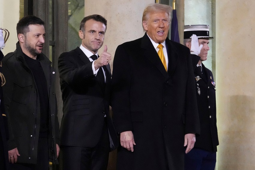 Volodimir Zelenski, Emanuel Makron i Donald Tramp u Parizu 7. decembra