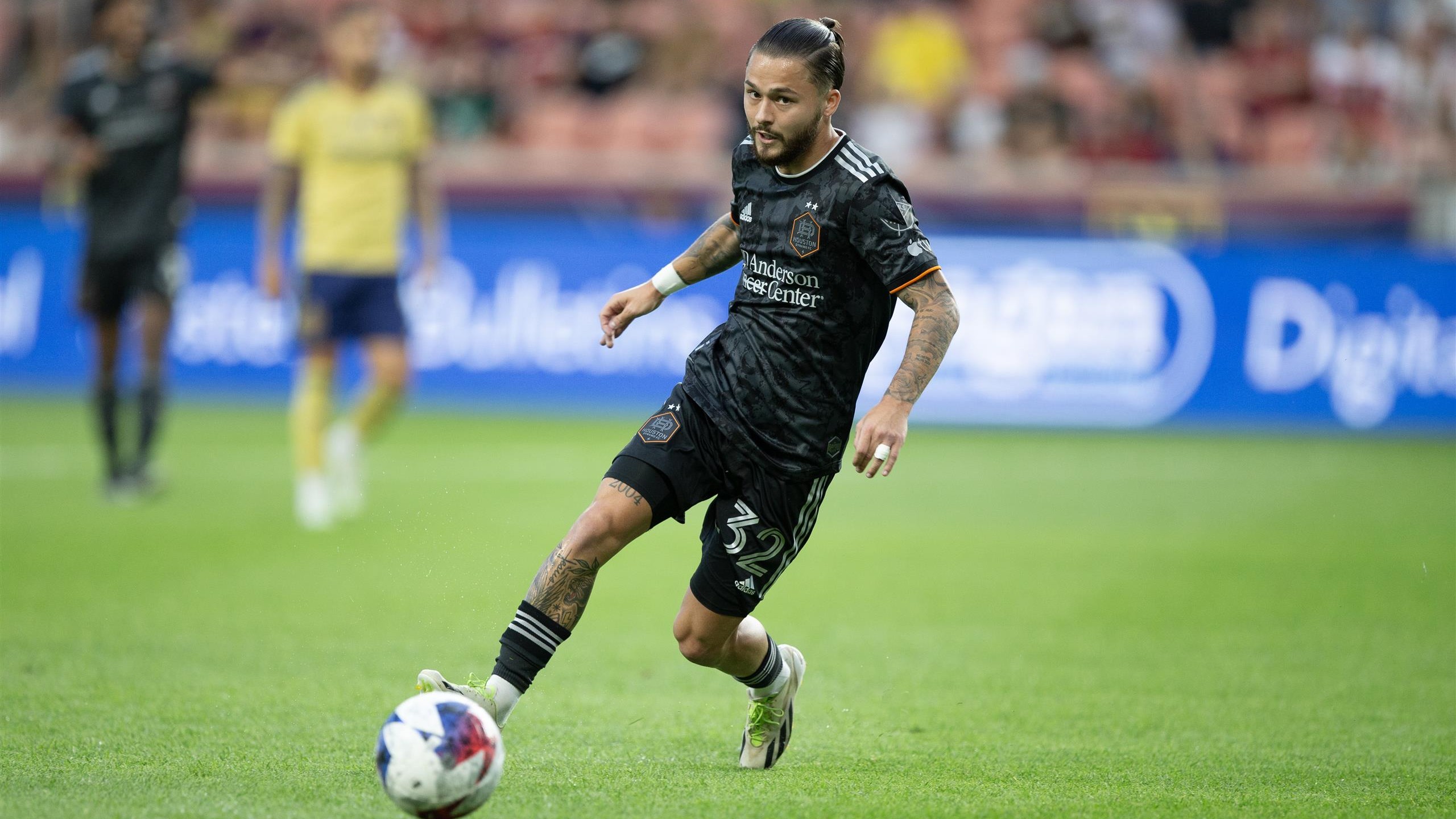 Sebastian Kowalczyk podbija Stany Zjednoczone. Zagra przeciwko Messiemu -  Przegląd Sportowy