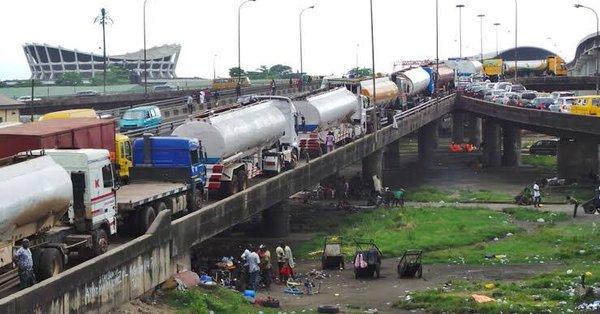 Trucks in Lagos are a nightmare (Punch) 