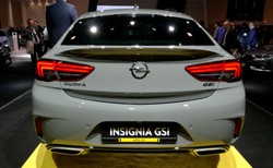 Opel powiększa rodzinę i wprowadza nowy model. Premiera w Polsce [MAMY ZDJĘCIA]