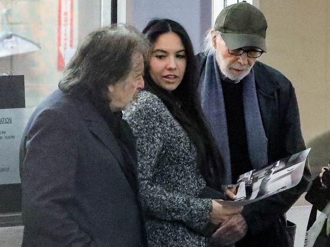 Al Paćinu je 54 godine mlađa devojka zabranila jedno