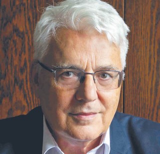 Członek Prezydium Rady Głównej Nauki i Szkolnictwa Wyższego oraz Prezydium KRASP, a także Rady Narodowego Centrum Nauki. Profesor w SGH i były rektor tej uczelni