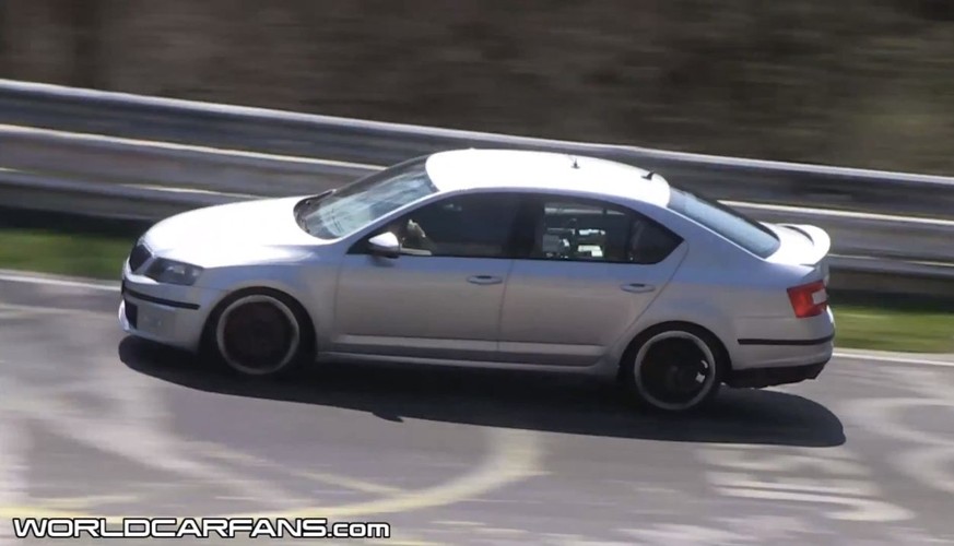 Skoda octavia RS nowej generacji przyłapana na torze Nürburgring