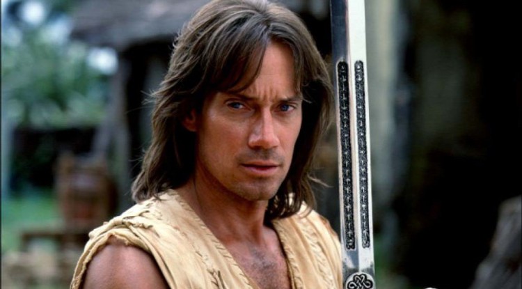 Kevin Sorbo, a 90-es évek tévéjéből ismert Herkules szerepében