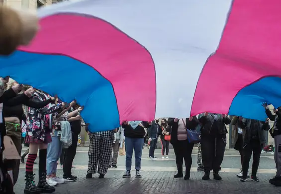 Jak działają związki osób transpłciowych? Normalnie, ale zastanów się, czy musisz o to pytać