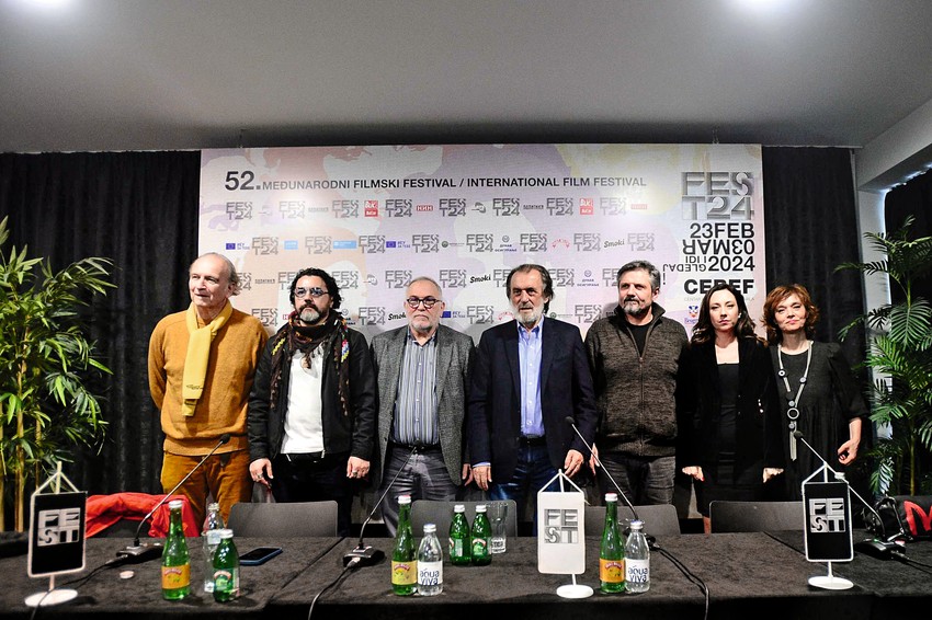 Ekipa "Ruskog konzula"