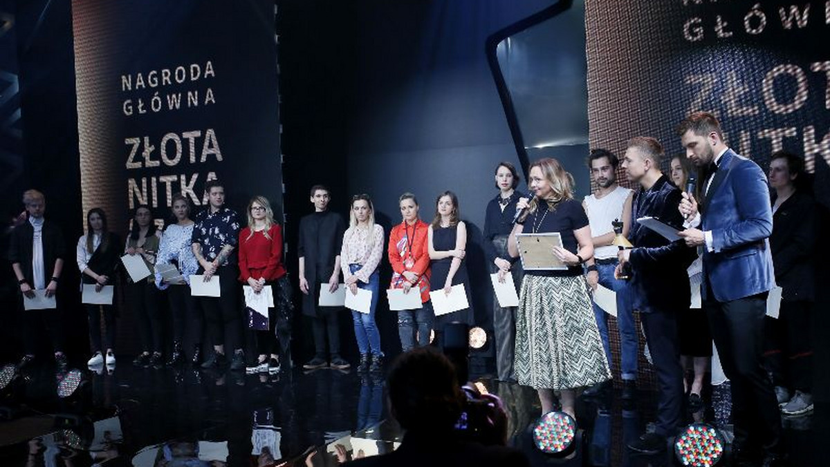 Od znanego i cenionego konkursu dla młodych projektantów "Złota Nitka" rozpoczęła się premierowa edycja nowej łódzkiej imprezy modowej. Laury i główną nagrodę "Nitki" zdobyła projektantka z Warszawy, Karolina Mikołajczyk.