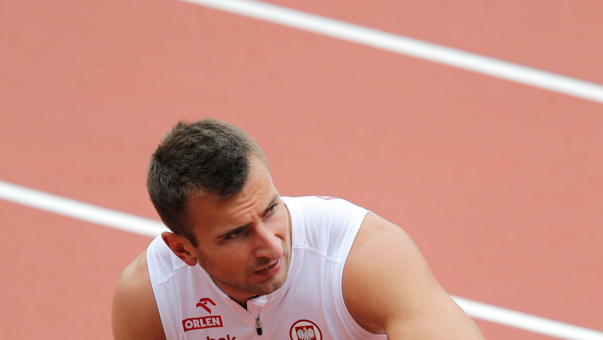 Polska sztafeta męska zajęła szóste miejsce w swojej serii eliminacyjnej i nie awansowała do finału biegu 4x100 metrów podczas igrzysk olimpijskich w Londynie. Polacy pobiegli jednak świetnie i pobili 32-letni rekord kraju.