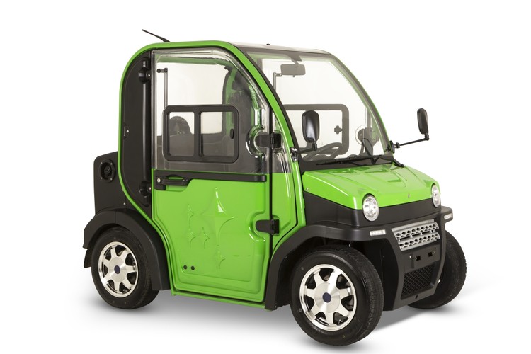 Już w marcu Romet Motors uruchomi sprzedaż lekkiego pojazdu elektrycznego o ograniczonej mocy, którym na drogi będzie mógł wyjechać 14-latek. Model Romet 6E ma kosztować 23 tys. zł i będą nim mogły poruszać się po publicznych drogach osoby, które posiadają prawo jazdy kategorii AM.