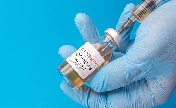 Szczepionka Moderny długo zachowuje stabilność w temperaturze -20 st. C, dlatego do jej transportu i przechowywania wystarczy zwykła zamrażarka.