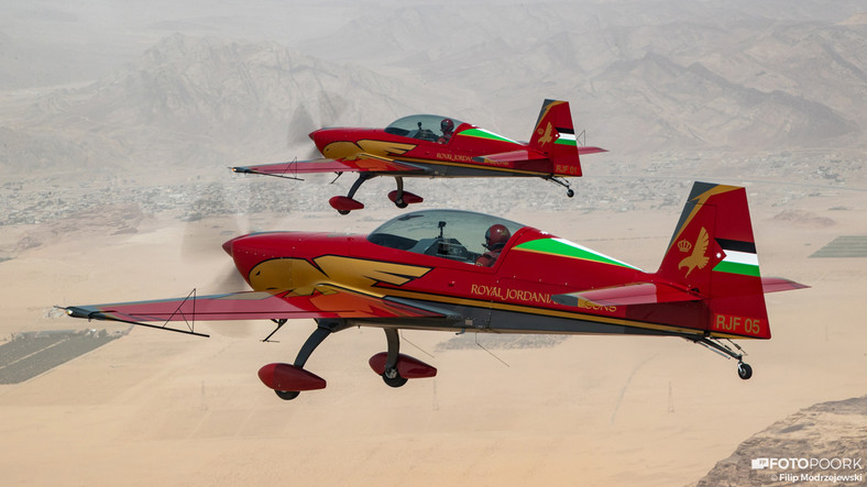 Royal Jordanian Falcons w akcji nad Jordanią