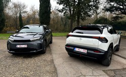 Nowa Toyota wjeżdża do Polski. Ma 184 KM, jest ładna, szybka i wygodna. Cena hitem