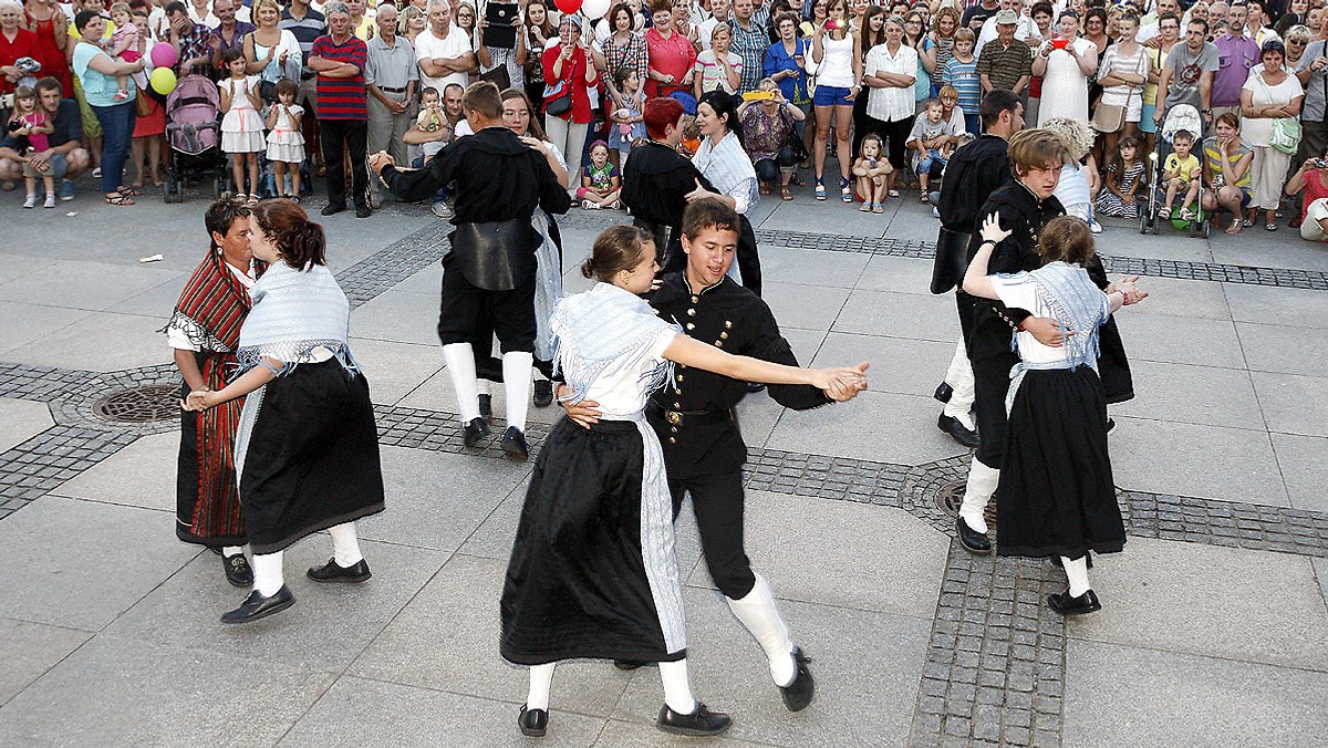 Wszystko wskazuje na to, że Kielce znowu będą gospodarzem Europeady, czyli Festiwalu Miłośników Kultury Ludowej. W najbliższych dniach stolica regionu świętokrzyskiego otrzyma list intencyjny w sprawie organizacji tego folkowego święta w 2022 roku.