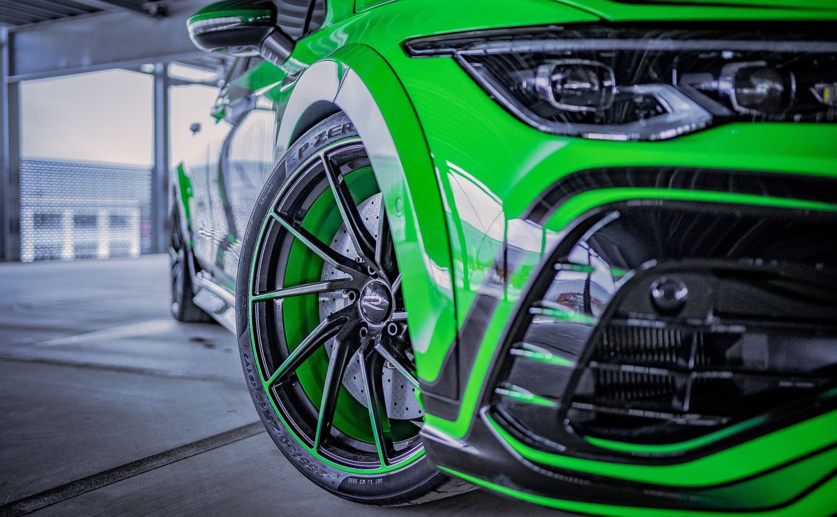 Volkswagen Golf R Hurricane
