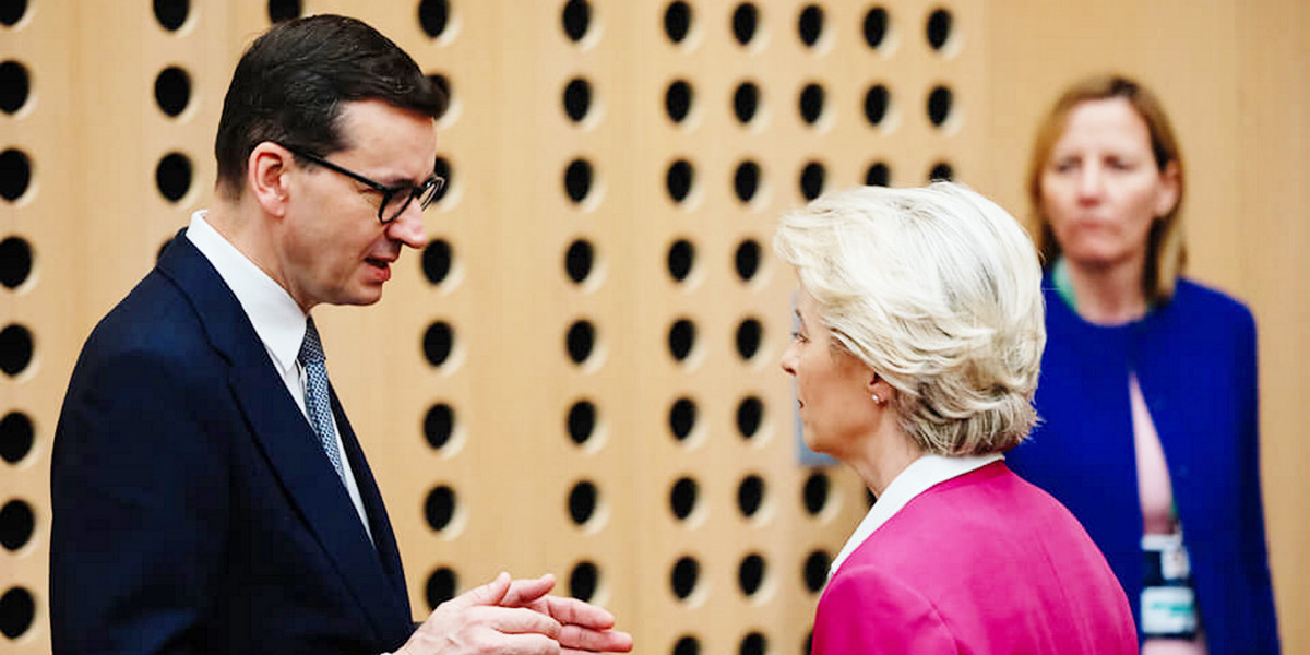 Premier Mateusz Morawiecki (53 l.) miał sugerować szefowej Komisji Europejskiej Ursuli von der Leyen (62 l.), by Unia zagroziła Mińskowi kolejnymi sankcjami. 