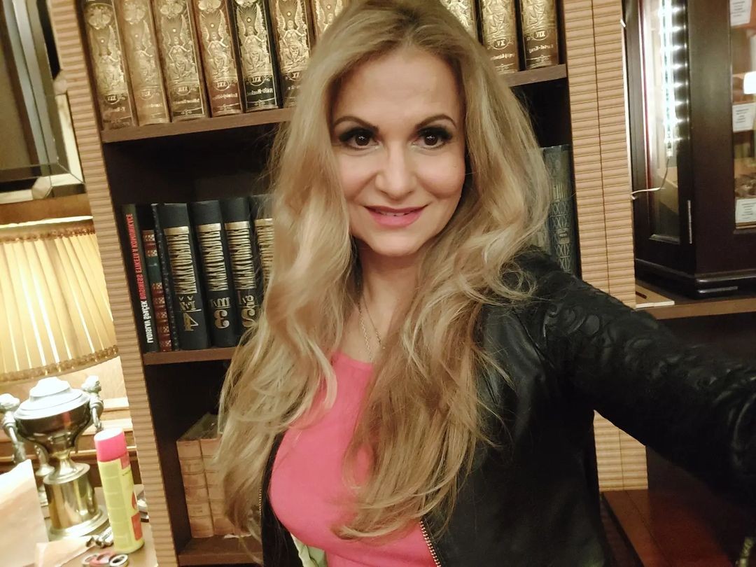 Slovenská rodáčka Yvetta Blanarovičová takmer prišla pri požiari bytovky v Handlovej o synovca. 