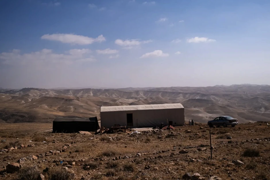 Ispostave često nemaju definisane granice i ilegalne su prema izraelskom zakonu | Foto: Matthew Cassel/BBC