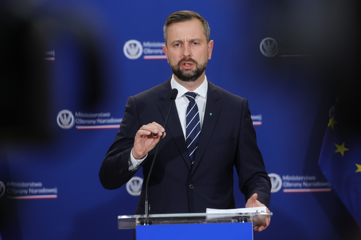 Warszawa, 11.06.2024. Wicepremier, minister obrony narodowej Władysław Kosiniak-Kamysz podczas konferencji prasowej w siedzibie MON w Warszawie, 11 bm. (jm) PAP/Rafał Guz