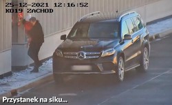 Tunel POW, czyli głupota przebiła sufit. Oto akrobata i przystanek na siku [WIDEO]