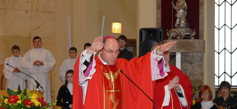 Abp Polak: Przewlekłość postępowania w sprawie ks. Dymera nie ma usprawiedliwienia