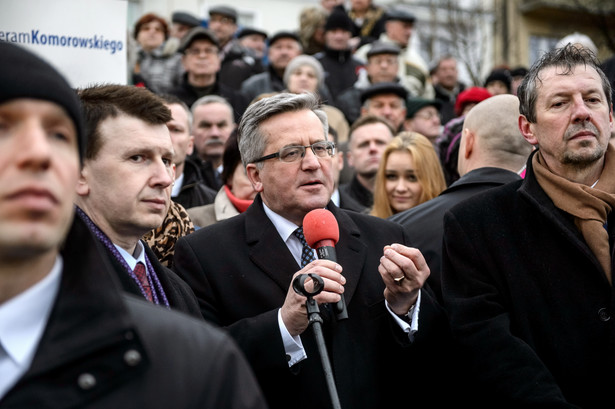 Komorowski traci poparcie. Oto NAJNOWSZY SONDAŻ