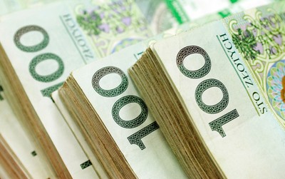 Raport ZBP: Ceny spadają, ale Polaków nie stać na mieszkanie i kredyt