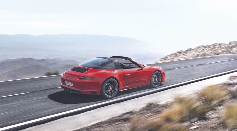 Porsche 911 GTS Targa