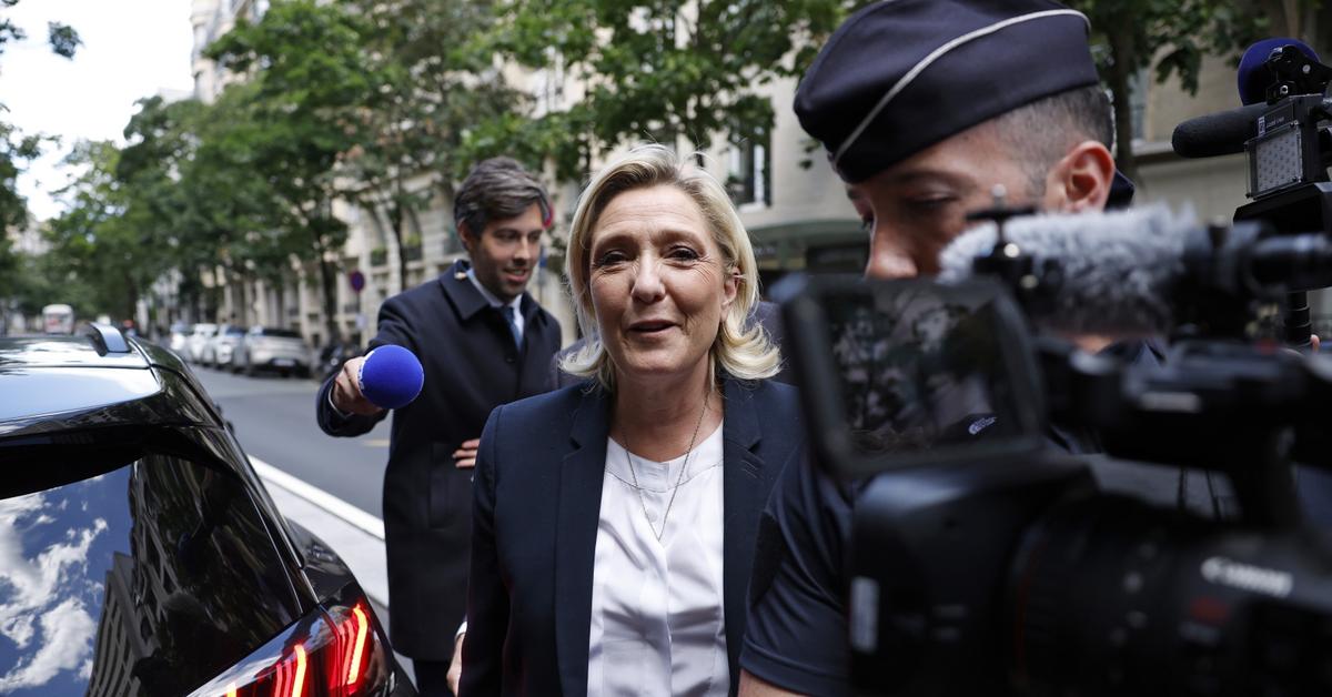  Partia Le Pen dołącza do frakcji Orbana. Kim są Patrioci dla Europy?