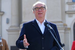 Czarzasty o Hołowni: Płakał nad Biblią, teraz płacze nad Konstytucją. Po co robić z siebie idiotę?