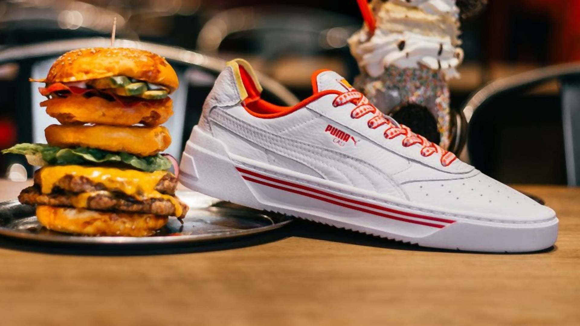Sneakersy PUMY inspirowane fast foodem, to wbrew pozorom idealne buty na wakacje