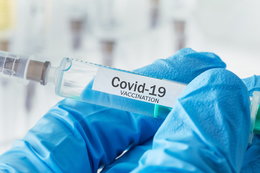 Jedna ze szczepionek przeciwko COVID-19 z problemami. Nie będzie na razie wniosku o zatwierdzenie