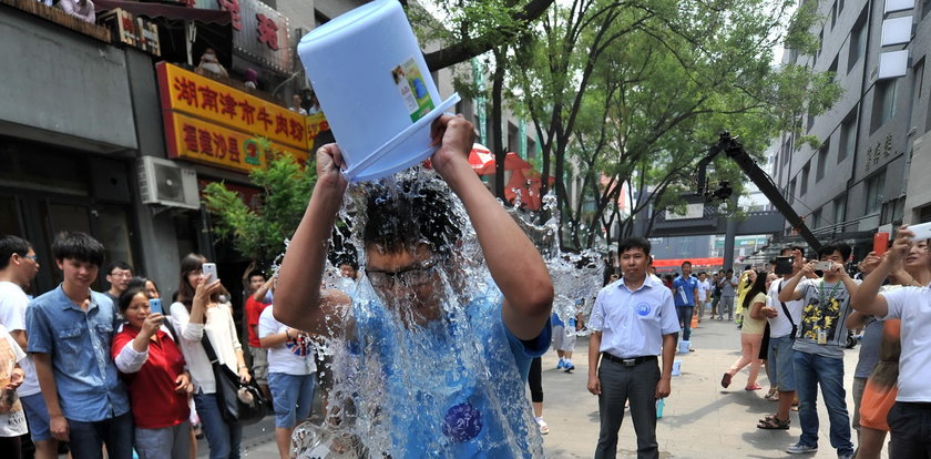 Pamiętasz ice bucket challenge? Jednak miało sens