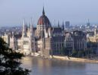 FT: "Demokracja w Budapeszcie jest zagrożona"