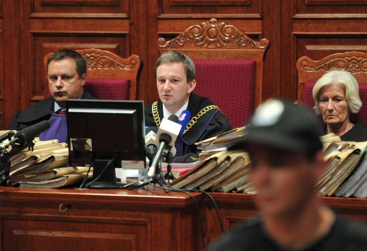 Sąd odczytuje wyrok w sprawie Papały