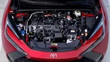 Ma silnik 2.0 i spala 3,2 l na 100 km. Toyota trzęsie rynkiem. Cena hitem
